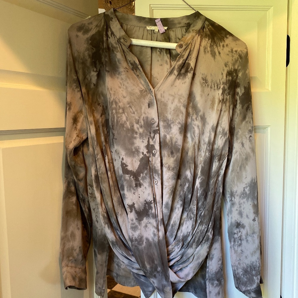 Flowy blouse